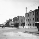 009320PD: Austral Terrace, Katanning, ca. 1905 from the opposite direction. At right is the Premier Roller Flour Mill, Richardson & Co. and the Katanning Hotel
State Library of Western Australia